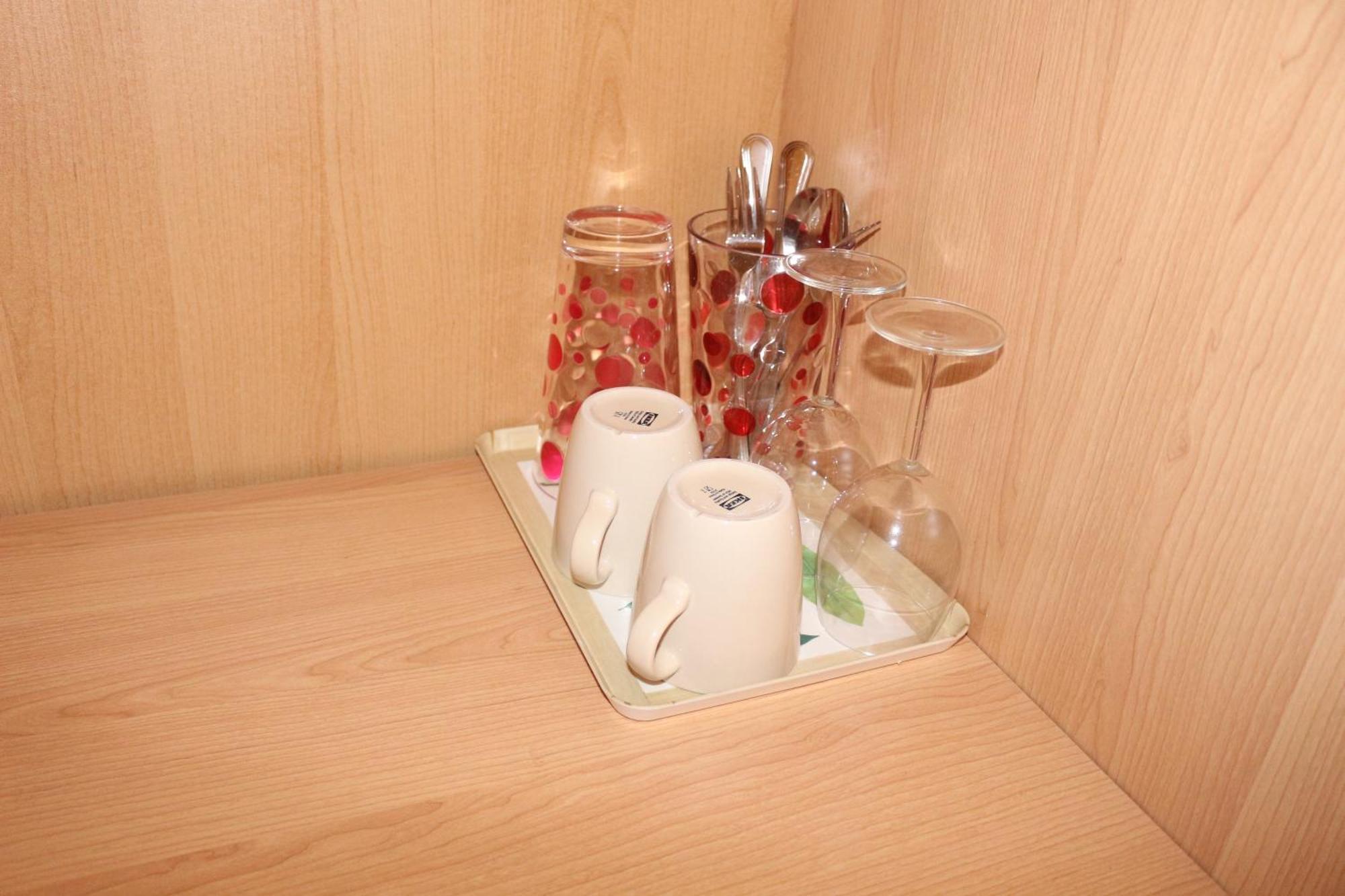 Ensuite Master Bedroom, Private Bathroom, Inside Family Home, Walking Distance To Harry Potter Уотфорд Екстериор снимка